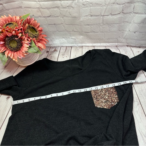 NWT boutique Black Long Sleeve tunic sweater knit Top with Sequin Pocket plus - Picture 9 of 11